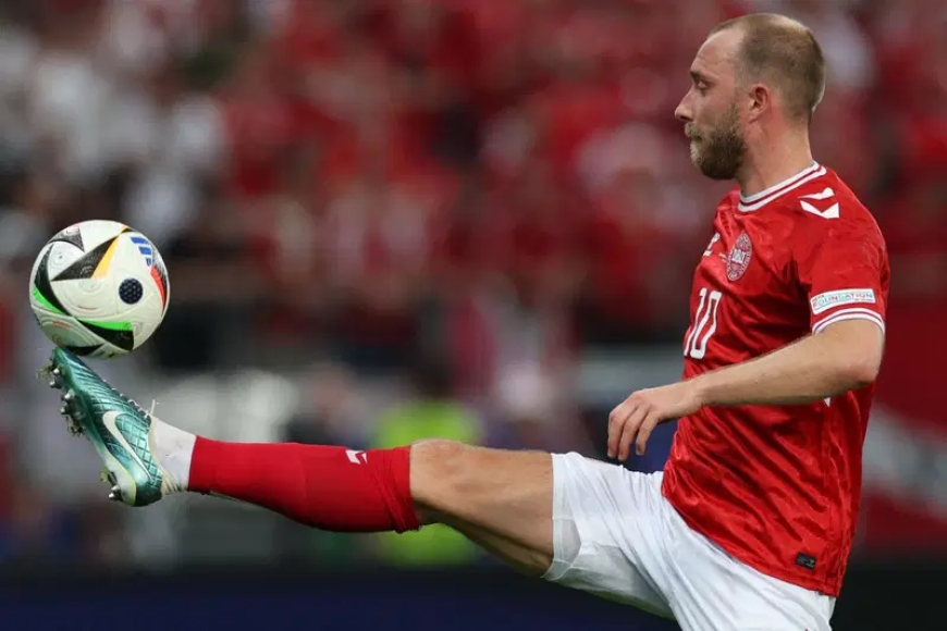 Christian Eriksen signs with Bundesliga club Wolfsburg