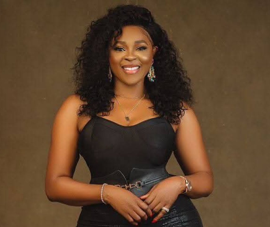 Sowore campaigns for Chioma, elegant AAC candidate for Anambra guber