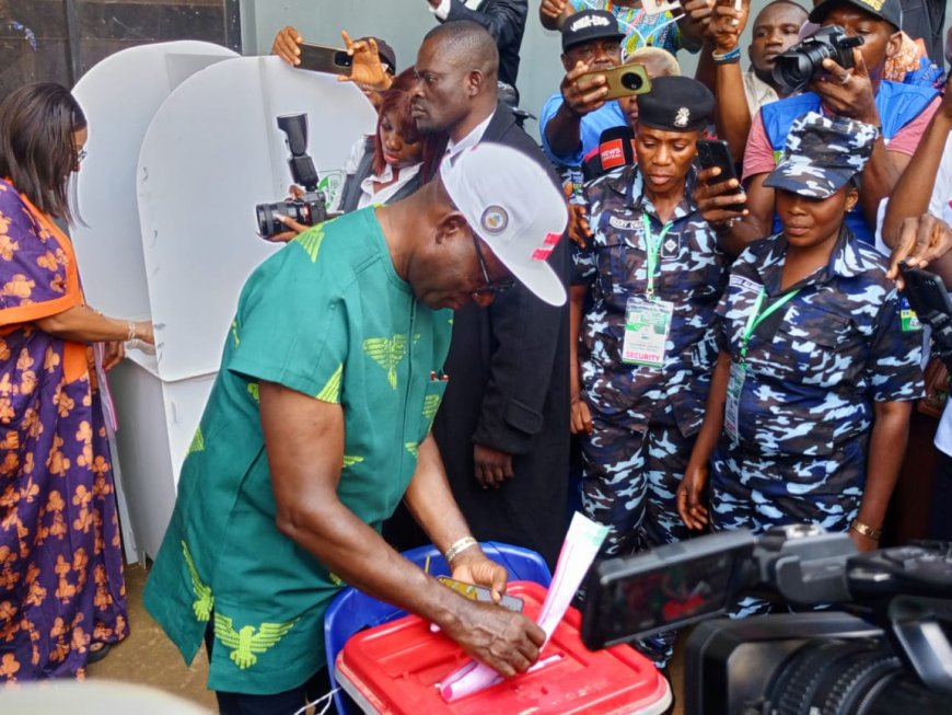 Anambra Election: INEC officer collapses; Soludo, Peter Obi, Ukachukwu allege vote buying