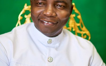 Onunkwo Provides Succor To Igbo Demolition Victims In Benin Republic