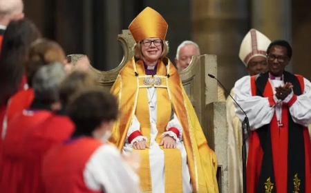 Woman Becomes Head of Anglican Church of England