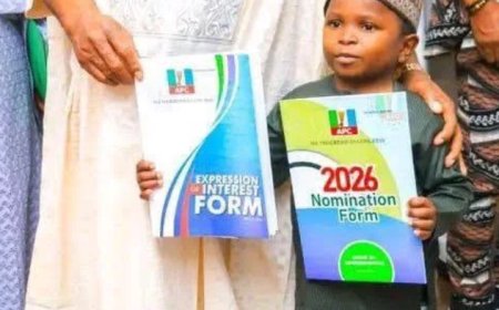 Meet Mahmud Sadis Buba, the Dwarf from Kaduna running for House of Reps