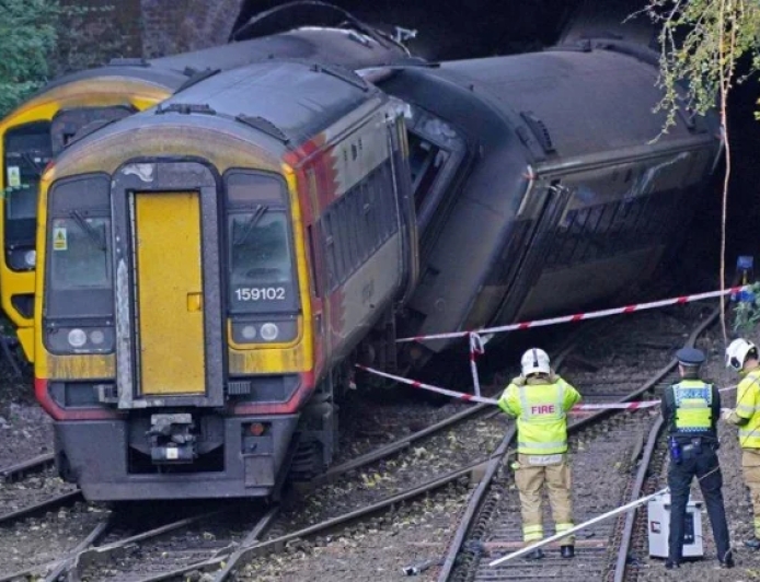 One dead, several injured after UK trains collide near Bedford