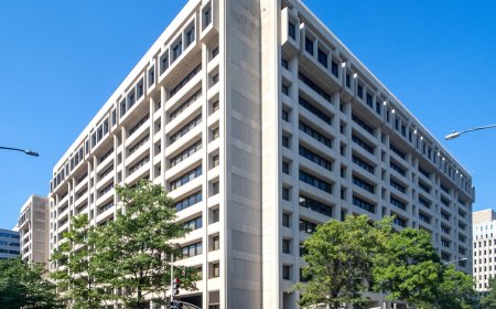 DANGER! IMF Warns Rising Essentials Cost 'll Push More Nigerians Into Poverty