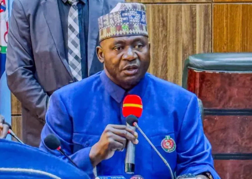 Don’t Wait for Orders to Shoot Bandits, Defence Minister Tells Troops in Sokoto