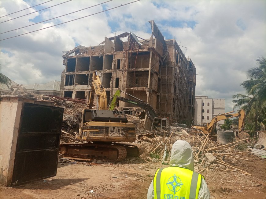 JUST IN: Building Collapse: One Dead, Three Others Rescued in Enugu (VIDEO)