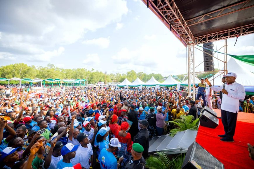 2027: Enugu Keke Riders Endorse Mbah, Tinubu as Governor Scraps Daily Ticketing Fee …Extends tricycle operations to 10pm, reiterates zero tolerance for political violence